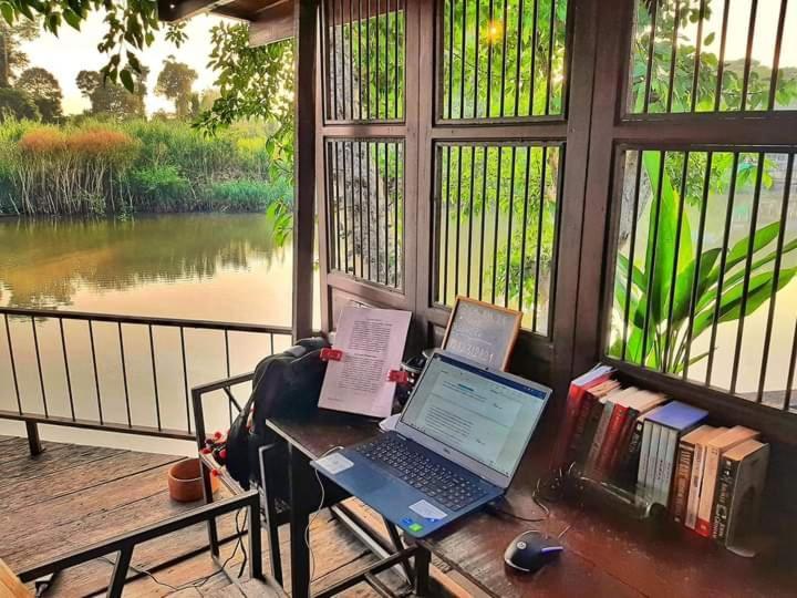 Rustic​ Charm​ Suphan​ Ban Tha Pong エクステリア 写真