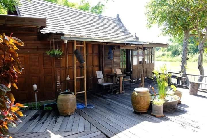 Rustic​ Charm​ Suphan​ Ban Tha Pong エクステリア 写真