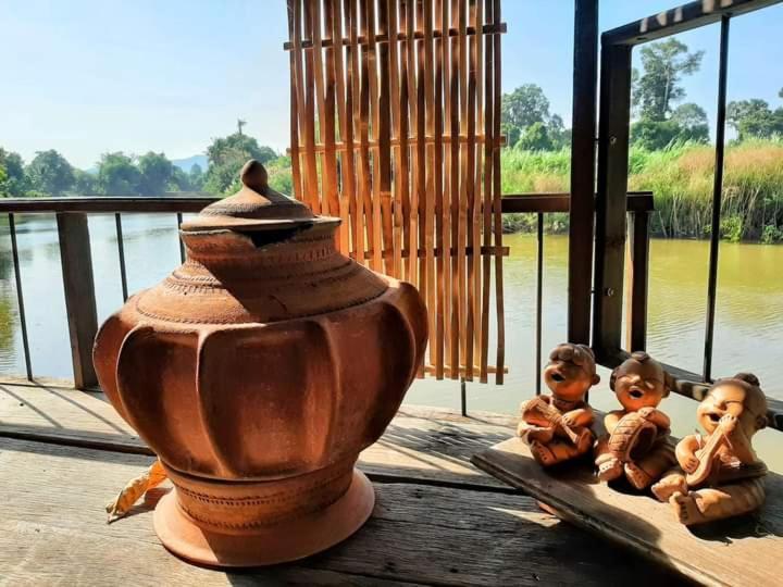 Rustic​ Charm​ Suphan​ Ban Tha Pong エクステリア 写真