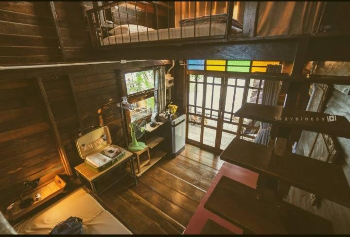 Rustic​ Charm​ Suphan​ Ban Tha Pong エクステリア 写真