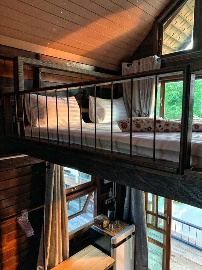 Rustic​ Charm​ Suphan​ Ban Tha Pong エクステリア 写真