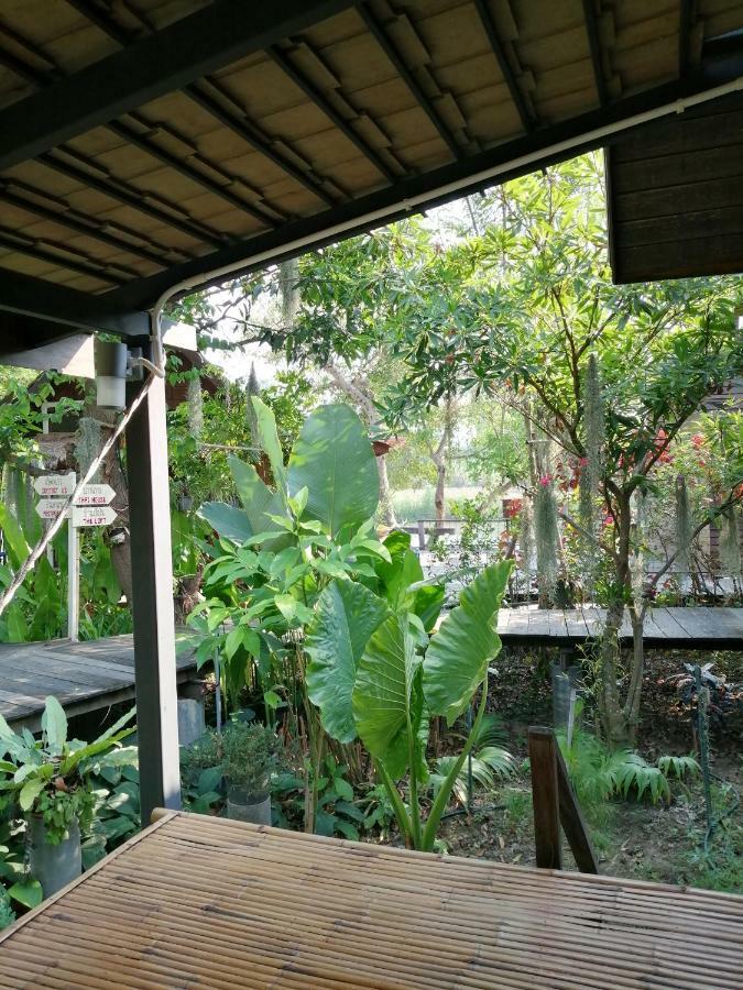 Rustic​ Charm​ Suphan​ Ban Tha Pong エクステリア 写真