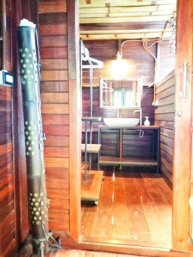 Rustic​ Charm​ Suphan​ Ban Tha Pong エクステリア 写真