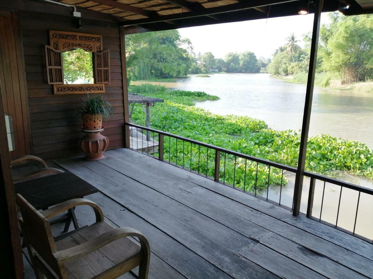 Rustic​ Charm​ Suphan​ Ban Tha Pong エクステリア 写真